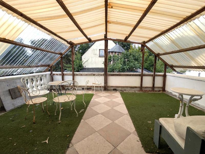 Maison - 206 m² - 8 pièces