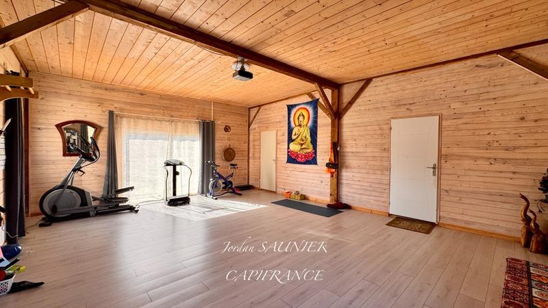 Maison - 180 m² - 7 pièces