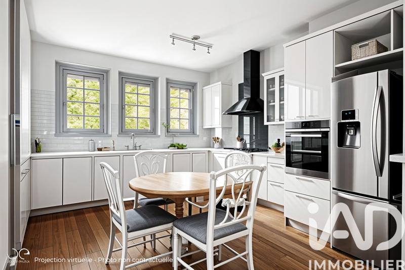 Maison - 289 m² - 10 pièces