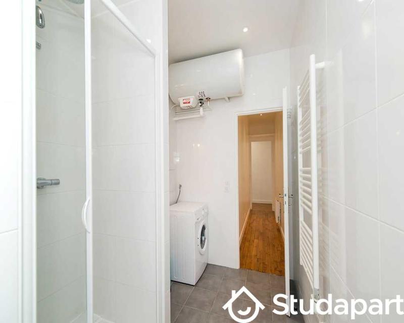 Chambre - 80 m² - 1 pièce