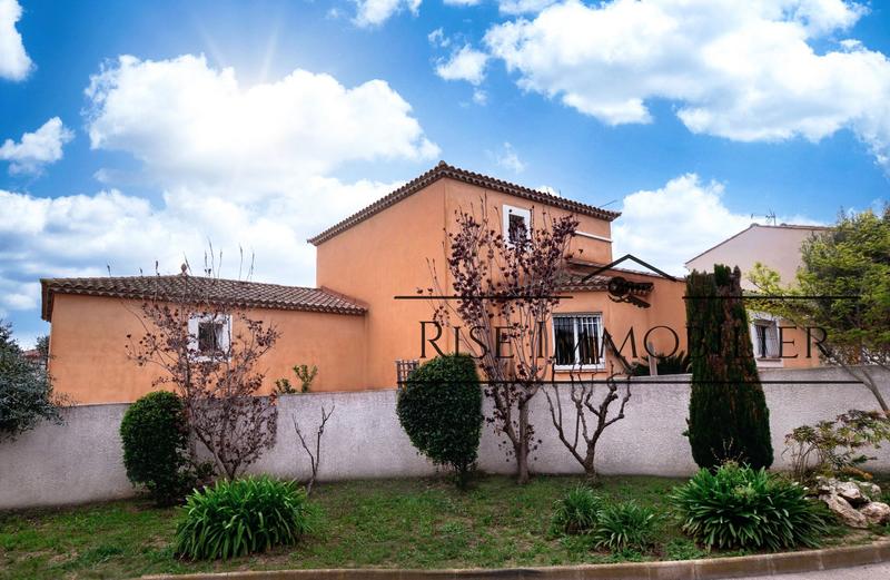 Maison - 147 m² - 6 pièces