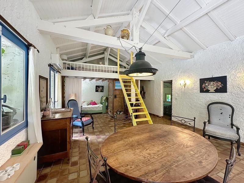 Propriété - 146 m² - 5 pièces