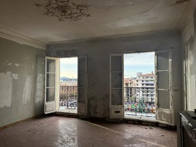 Appartement - 195 m² - 10 pièces