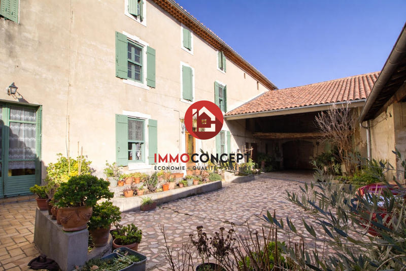 Maison ancienne - 182 m² - 8 pièces