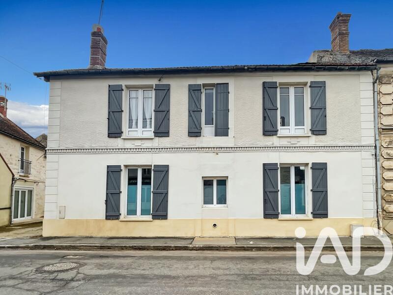 Maison - 160 m² - 5 pièces