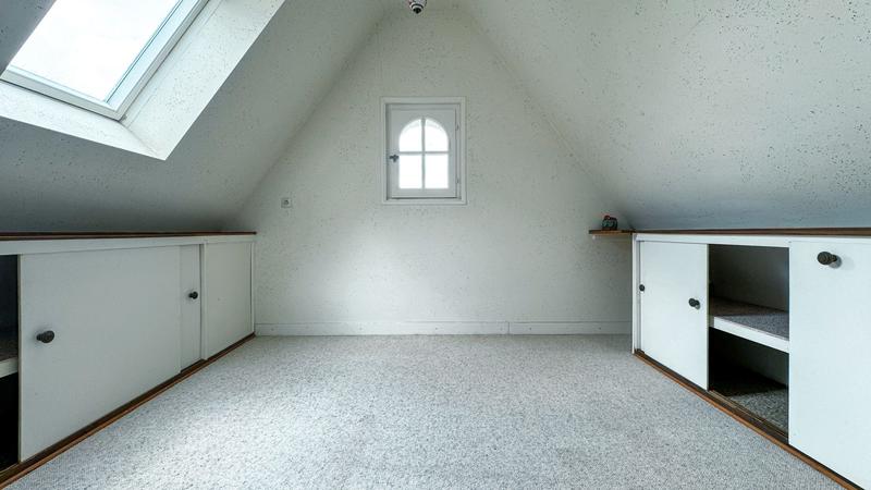 Maison traditionnelle - 144 m² - 7 pièces