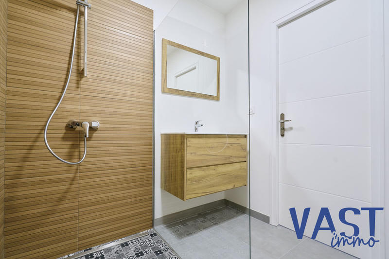 Maison - 111 m² - 5 pièces