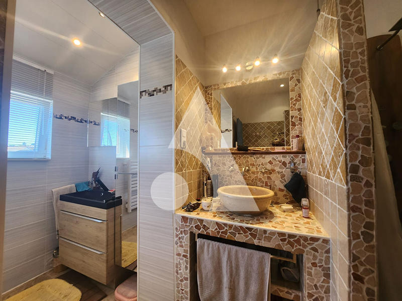 Maison - 160 m² - 6 pièces