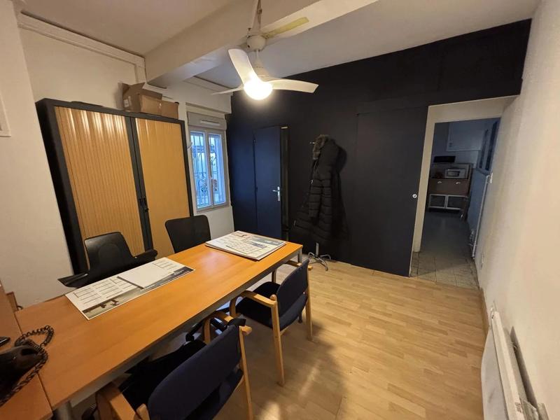 Local commercial - 74 m² - 2 pièces