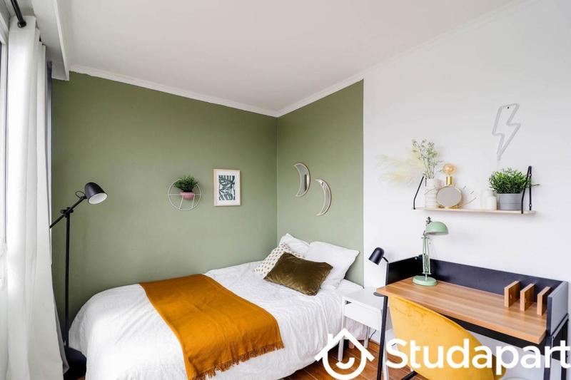 Chambre - 10 m² - 1 pièce