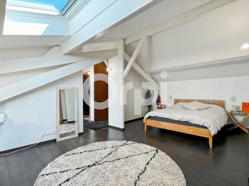 Propriété - 276 m² - 10 pièces