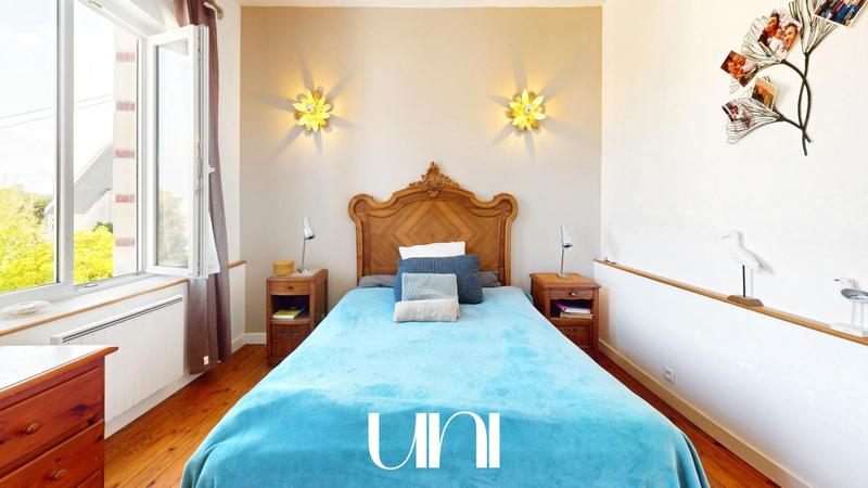 Maison - 415 m² - 16 pièces