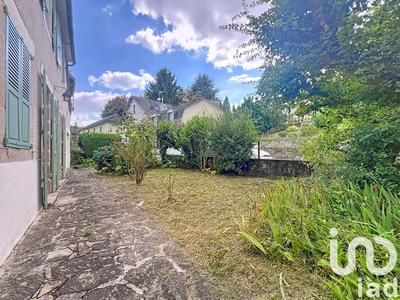 Maison - 94 m² - 5 pièces