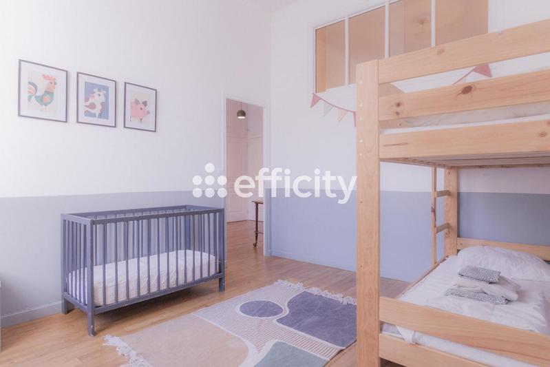 Appartement - 84 m² - 4 pièces