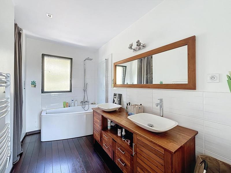 Maison - 139 m² - 4 pièces