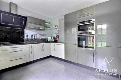 Maison - 120 m² - 6 pièces