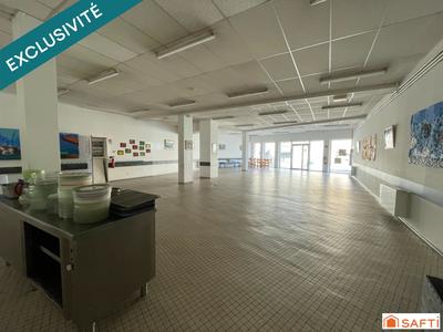 Local commercial - 530 m² - 3 pièces