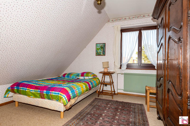 Maison - 210 m² - 7 pièces