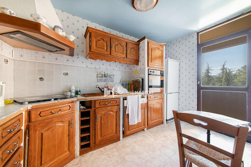 Appartement - 102 m² - 6 pièces