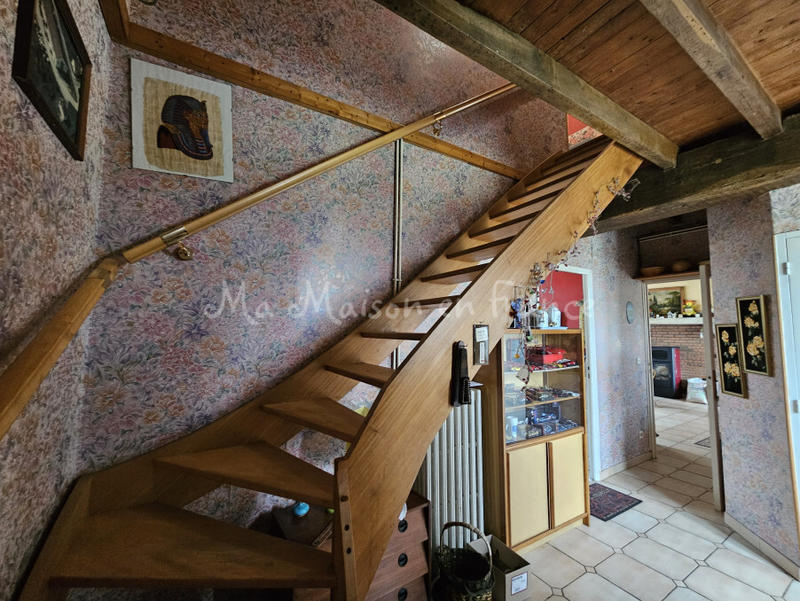 Maison - 170 m² - 9 pièces