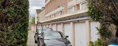 Parking / Garage - 12 m²