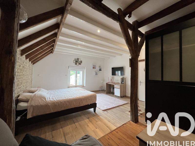 Maison - 335 m² - 12 pièces