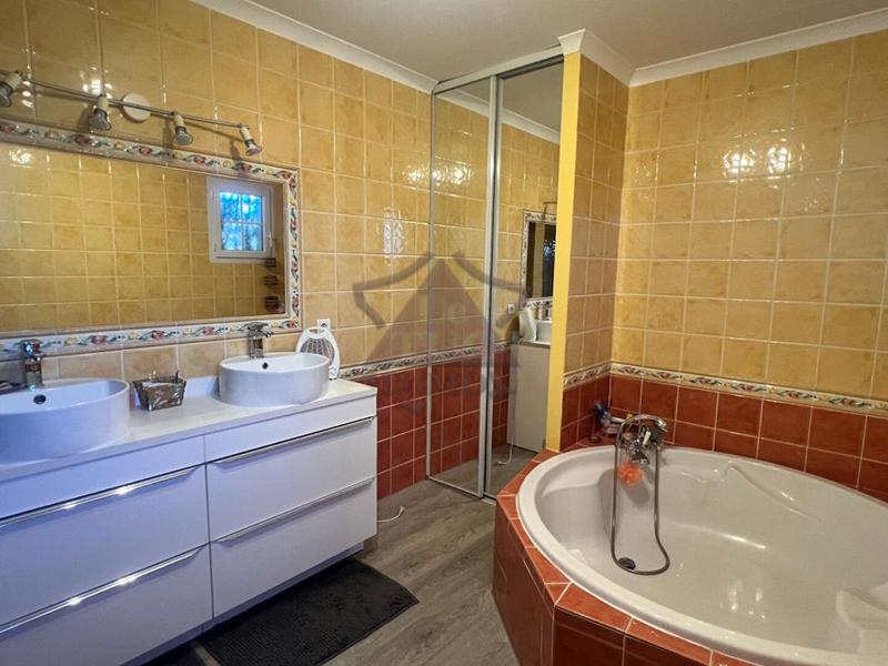 Villa - 145 m² - 7 pièces