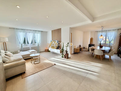 Maison - 82 m² - 4 pièces