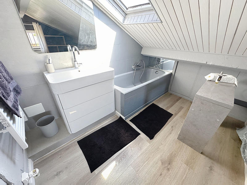 Maison - 168 m² - 6 pièces