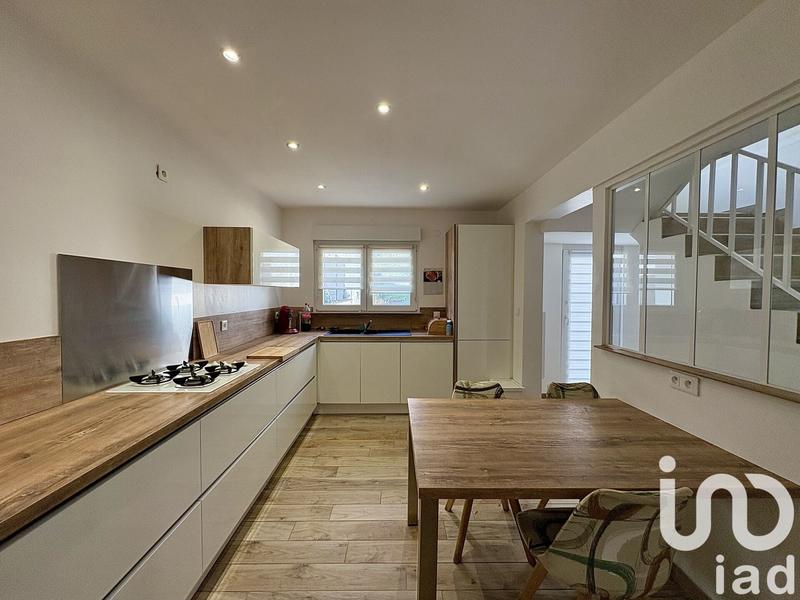 Maison - 122 m² - 4 pièces