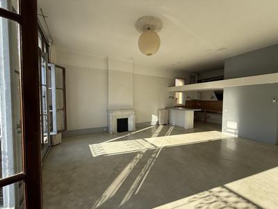 Appartement - 100 m² - 4 pièces