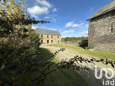 Maison - 240 m² - 10 pièces