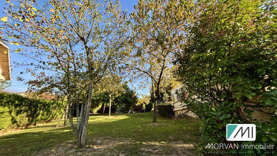 Maison - 223 m² - 7 pièces