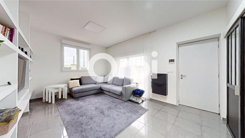 Appartement - 200 m² - 8 pièces