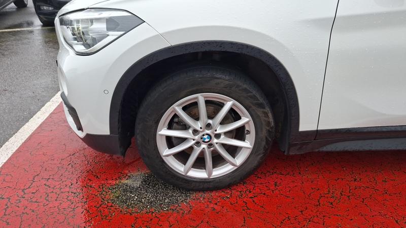 Bmw X1 II sDrive18d Lounge Bva8