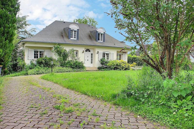 Maison - 167 m² - 7 pièces