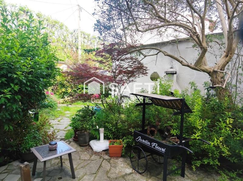 Maison de ville - 95 m² - 4 pièces