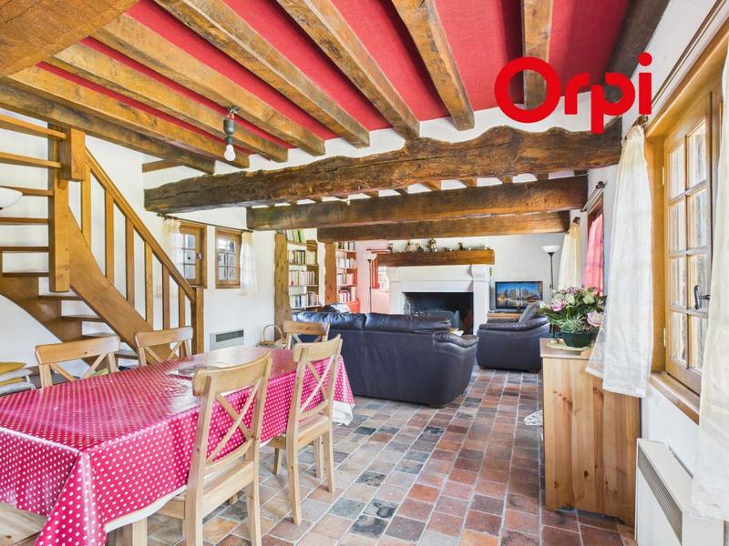 Maison - 90 m² - 5 pièces