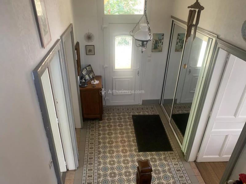 Maison - 185 m² - 10 pièces