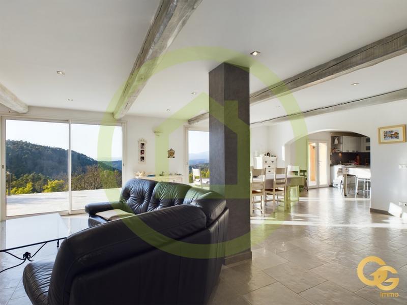 Maison - 194 m² - 6 pièces