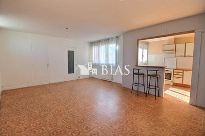 Appartement - 75 m² - 3 pièces