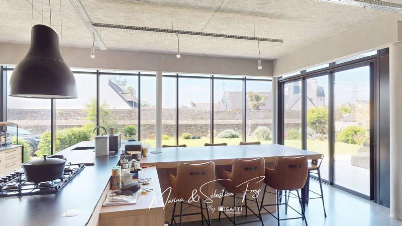 Maison - 388 m² - 10 pièces