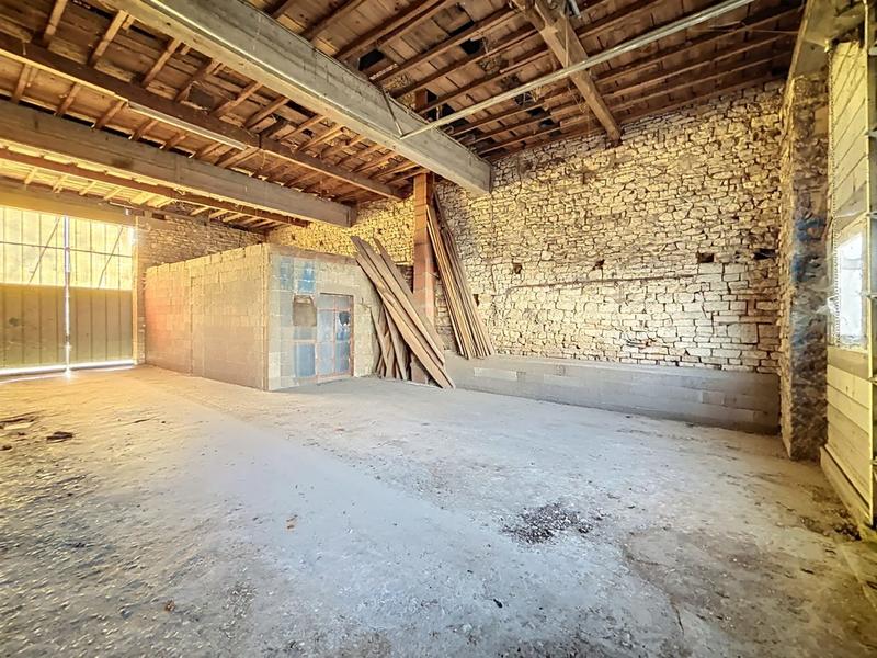 Maison - 180 m² - 9 pièces