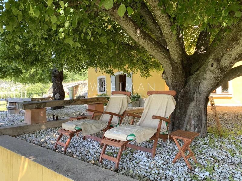 Propriété - 550 m² - 11 pièces