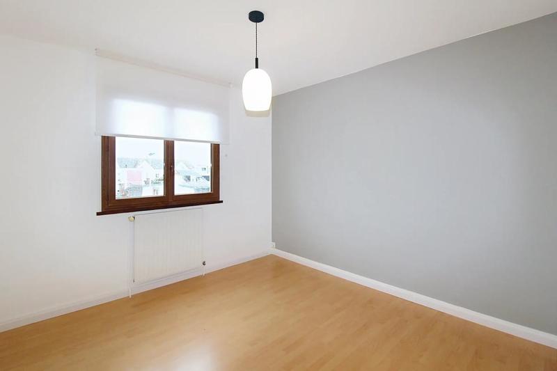 Appartement - 93 m² - 4 pièces