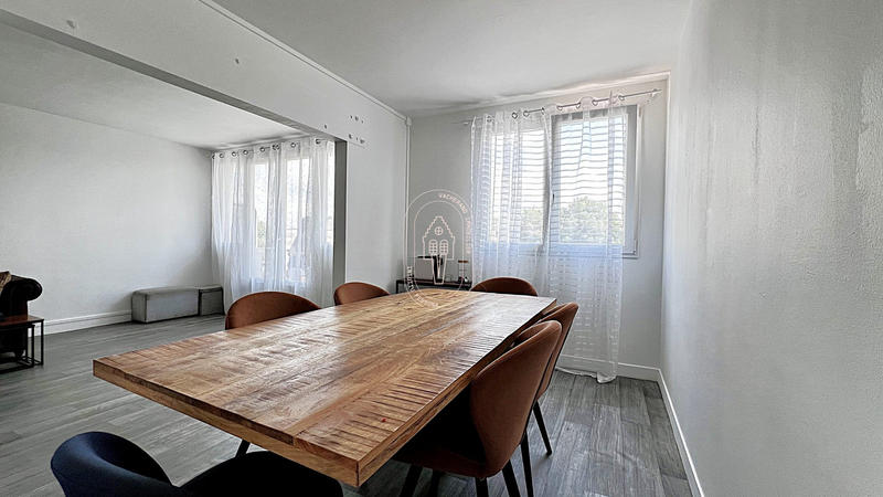 Appartement - 86 m² - 4 pièces