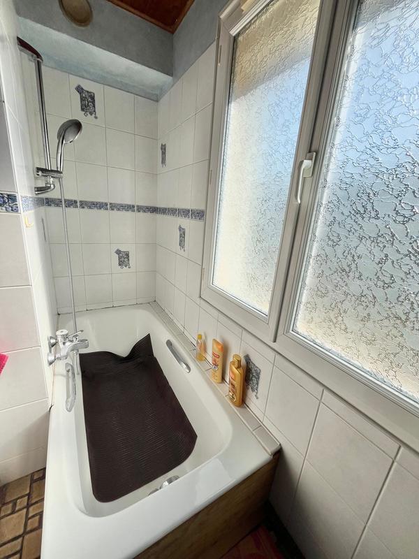 Maison - 105 m² - 5 pièces