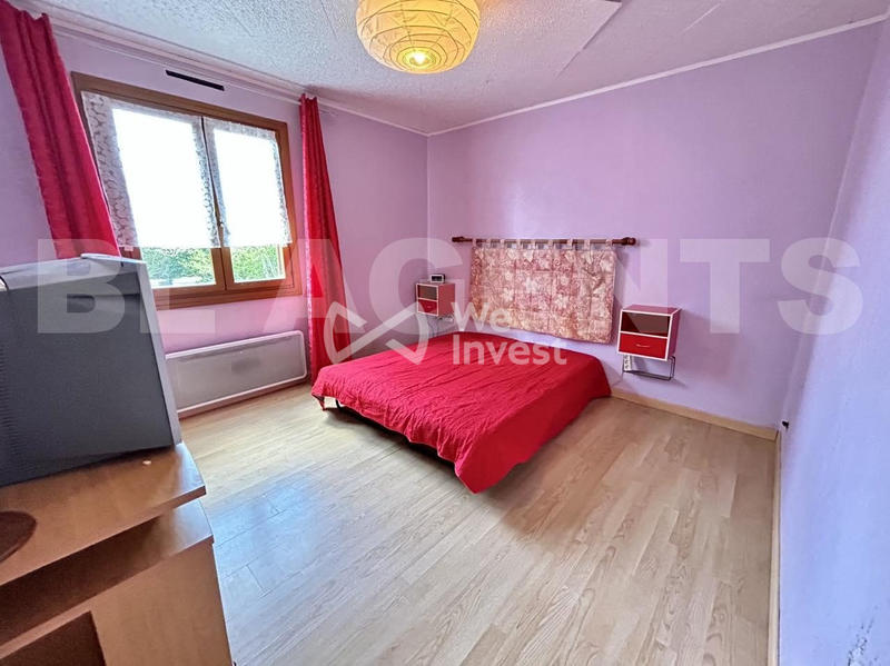 Maison - 90 m² - 5 pièces