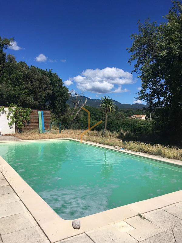 Maison en pierre - 273 m² - 7 pièces