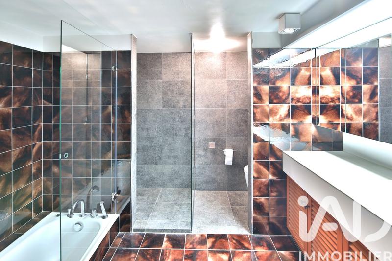 Appartement - 213 m² - 6 pièces